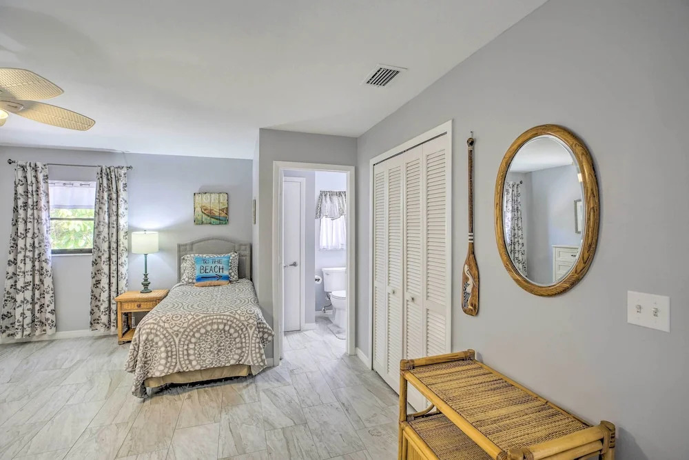 Heated Pool + Lanai: Matlacha Isles Getaway
