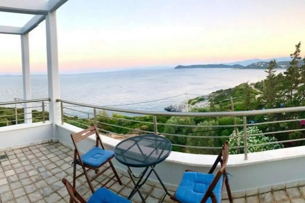 AKROTIRI ELEGANT SUITE No1