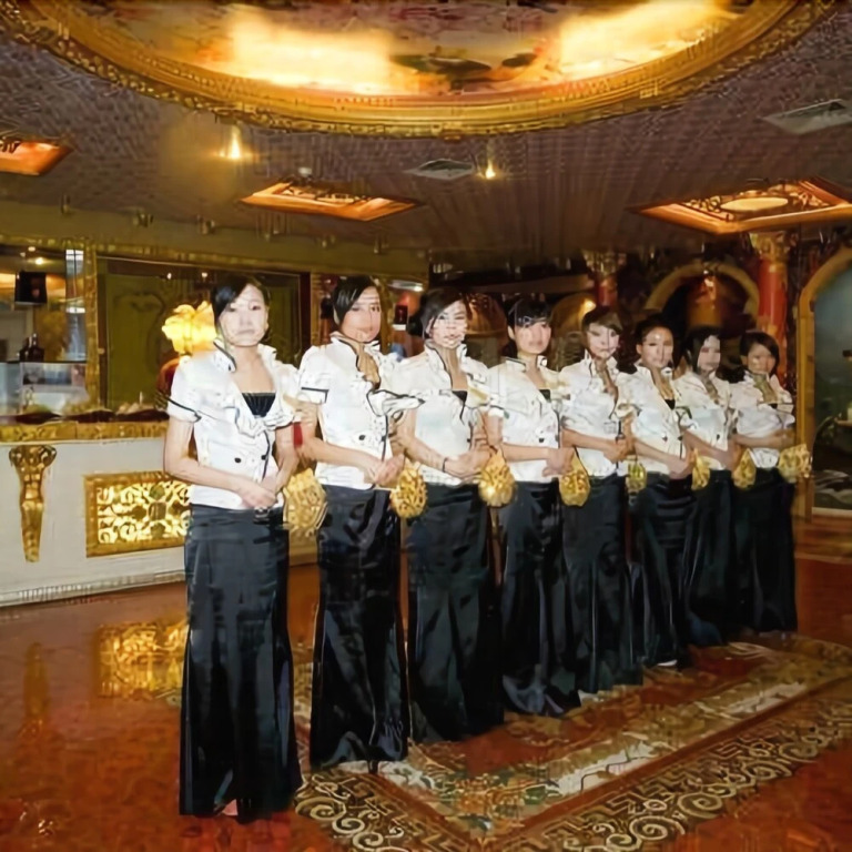 Emp-court Hotel