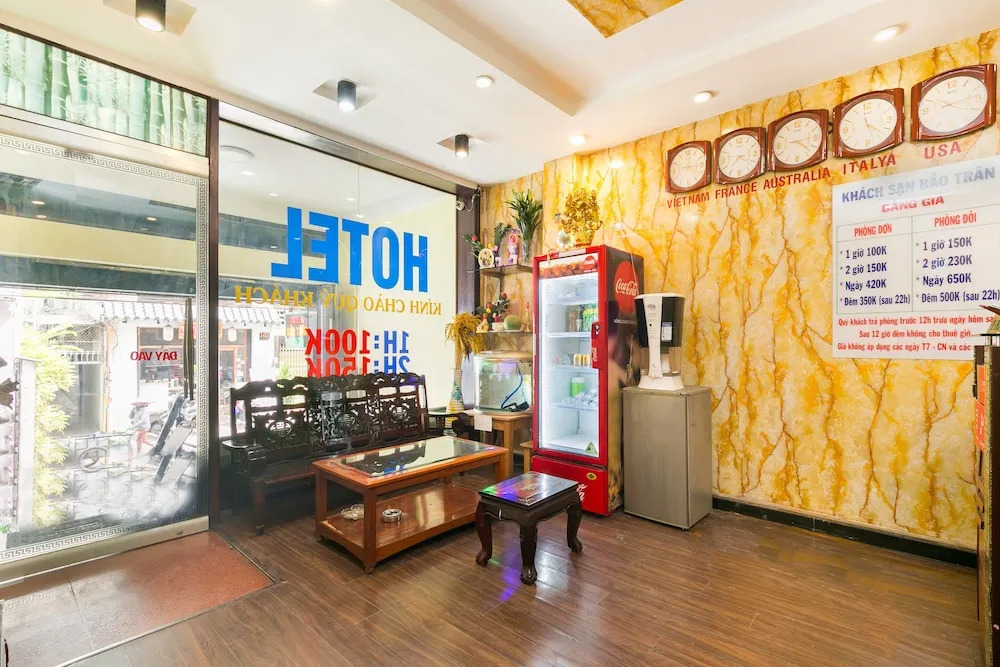Oyo 551 Bao Tran Hotel