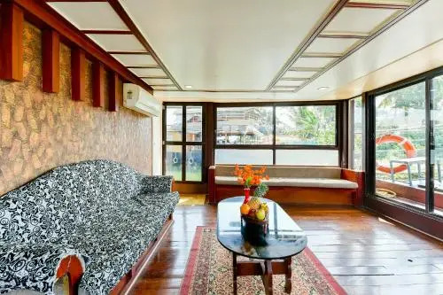 Oyo 28400 Relax In Kerala Pamba 3Bhk Sharing House