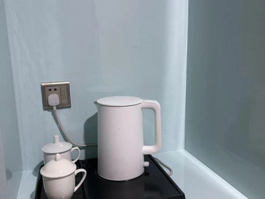 Crown Hotel (Sanling Plaza Food Street Branch, Xianyou Bus Station, Putian)