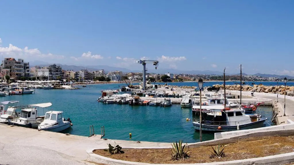 Samouil Apartment, 40 meters from the beach