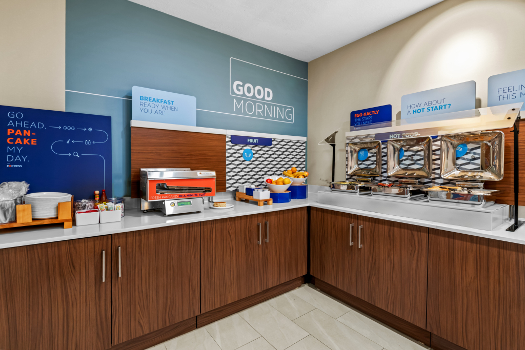 Holiday Inn Express Hotel & Suites Council Bluffs - Convention Center Area by IHG