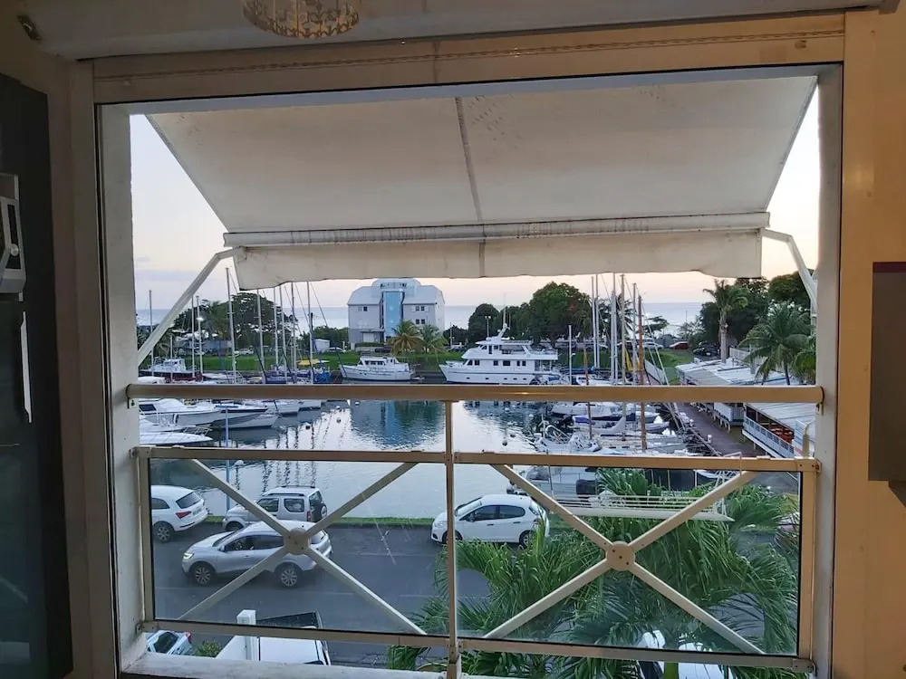 Apartment With one Bedroom in Gourbeyre, With Wonderful sea View and W