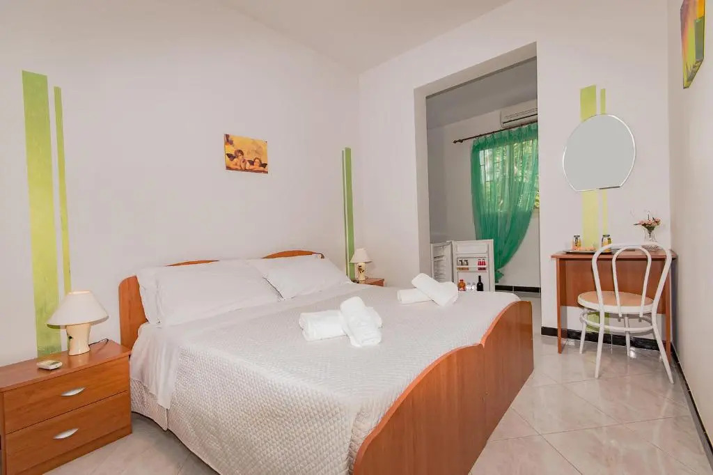 Kamarina resort