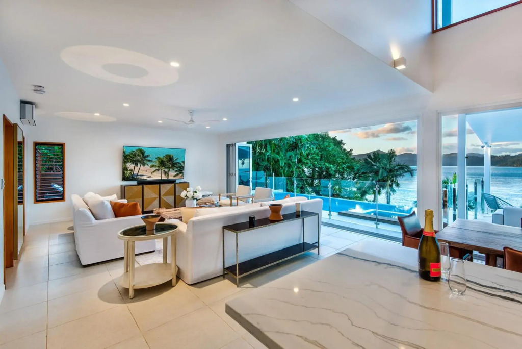 Lotus House on Hamilton Island by HIHA