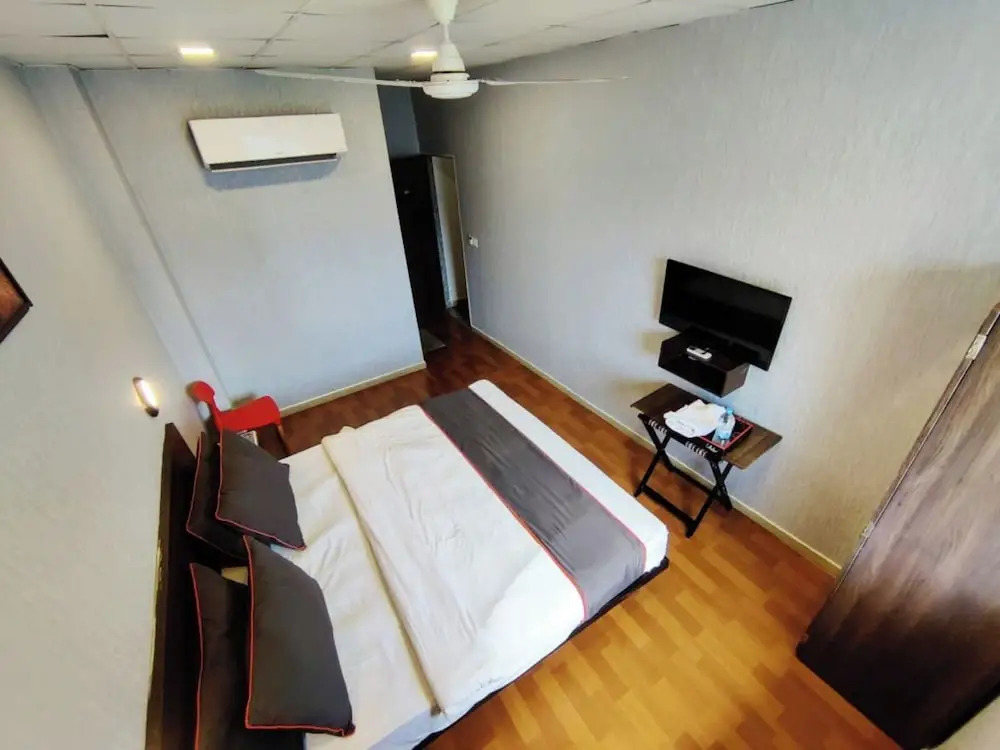 42609 Townhouse Gokul Solitaire VIP Rd