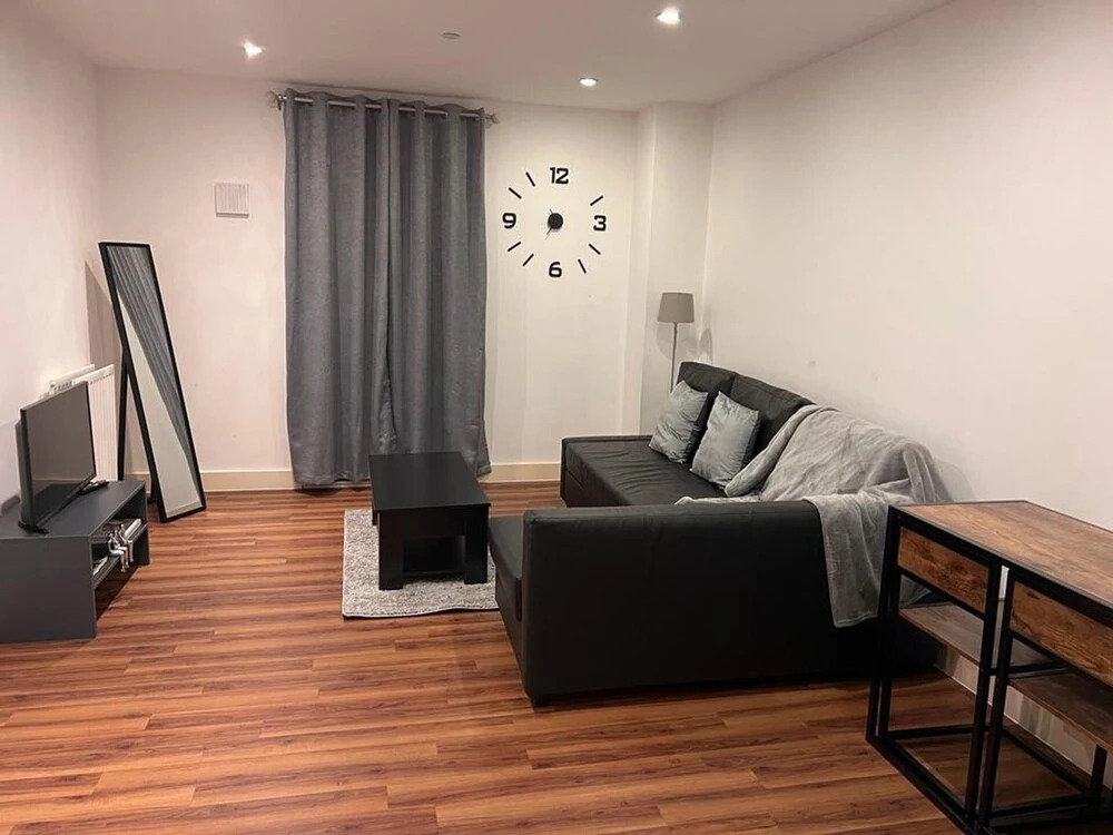 Lovely Luxury 1-bed Apartment in Wembley
