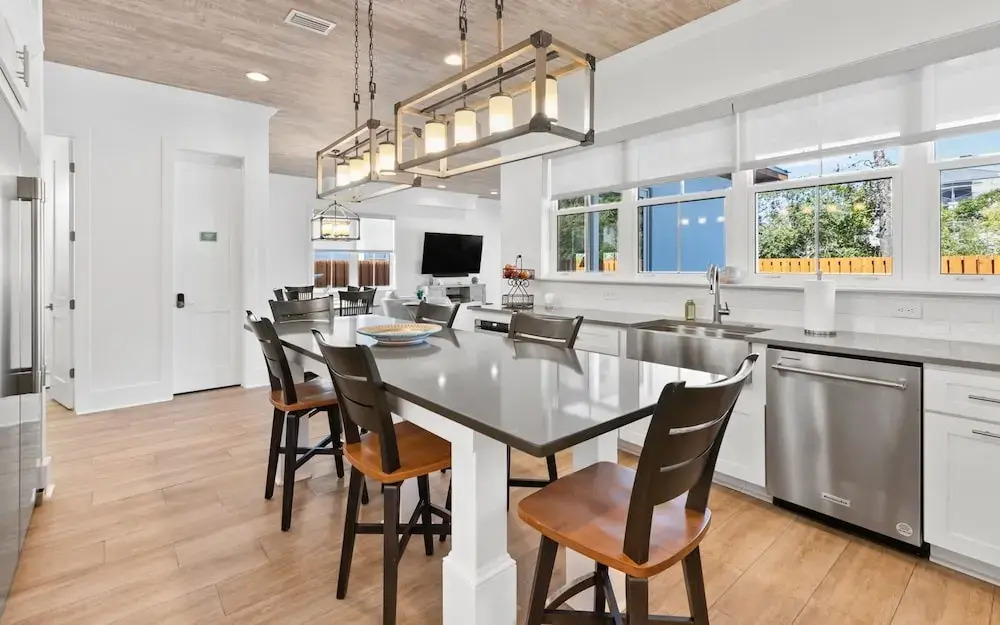 5BR Home w/ Private Heated Pool, Golf Cart, 4 Bikes, Near 30a!