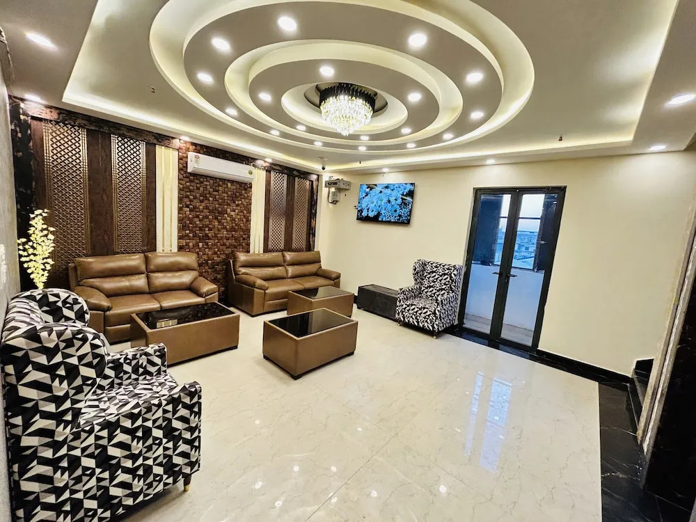 Shree Jee Hotel
