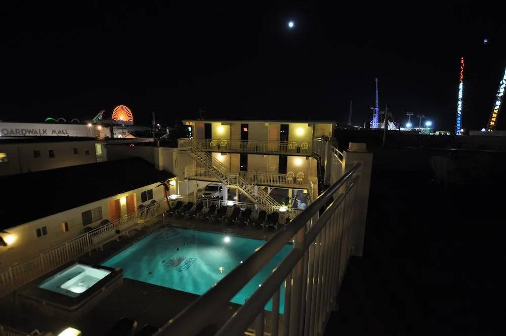 Riviera Resort & Suites