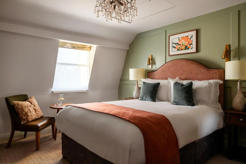 Coach & Horses Hotel