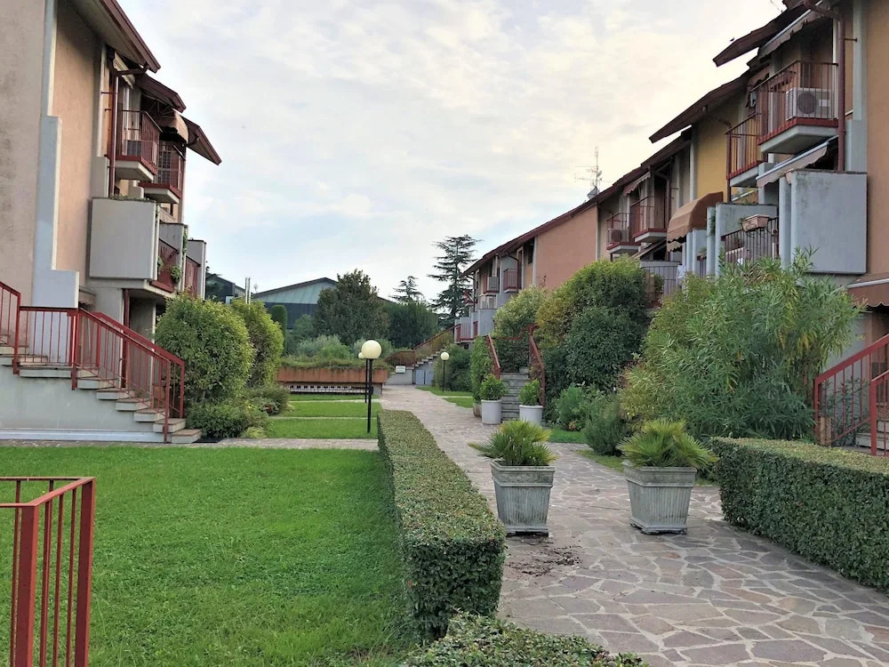 5 Star Sirmione