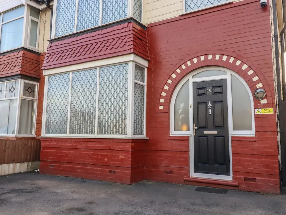 19 Slinger Road