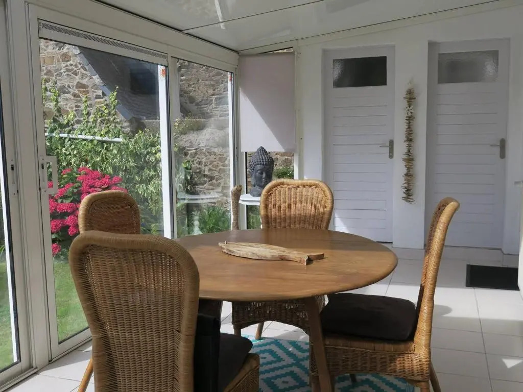 Maison de charme avec WIFI, jardin clos, véranda, à 350m du port à Perros-Guirec - FR-1-368-254
