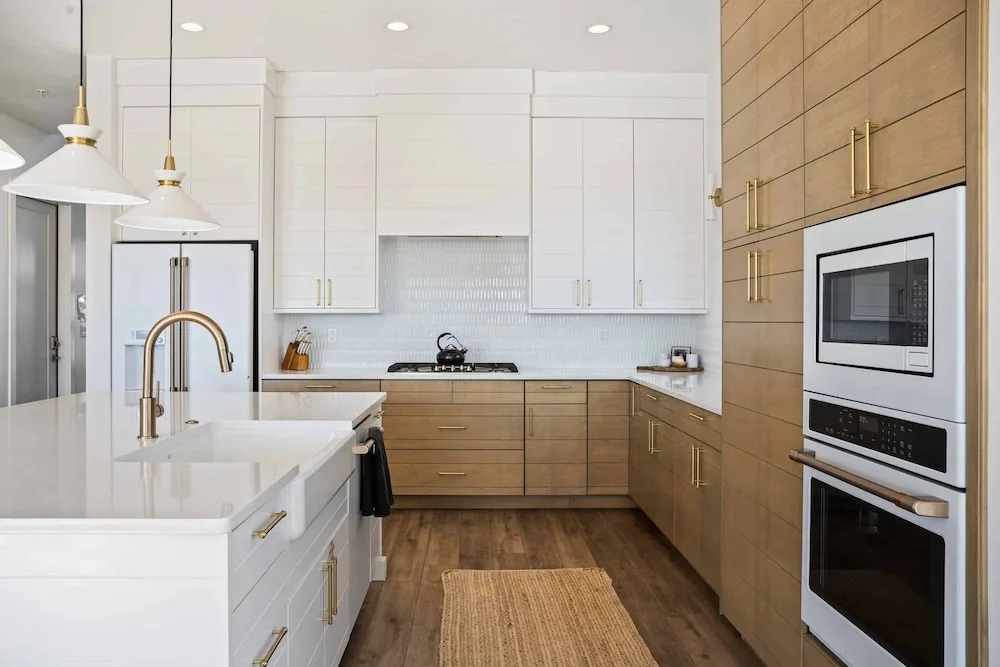 Perfectly On Par 7 Bedroom Home