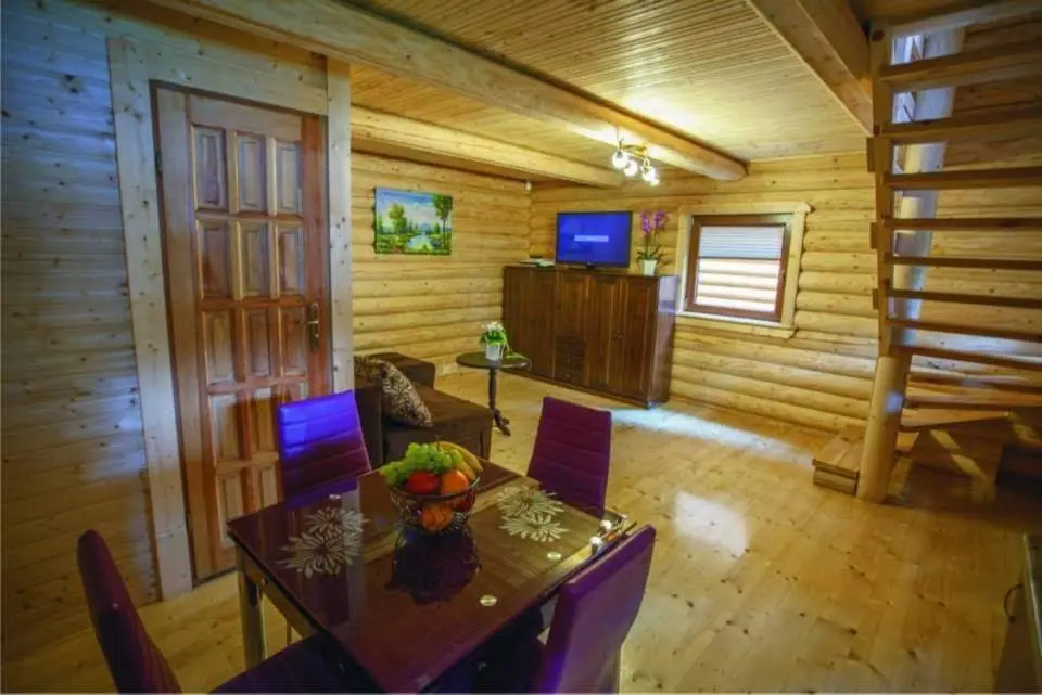 Domy z Bala - Domki ogrzewane - JACUZZI, SAUNA, lody, popcorn, ryba wedzona i ognisko gratis-od maja!