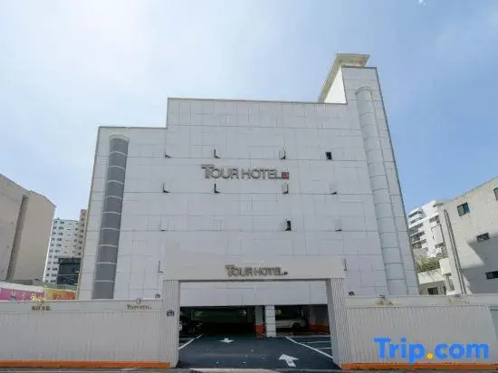 Tour Hotel