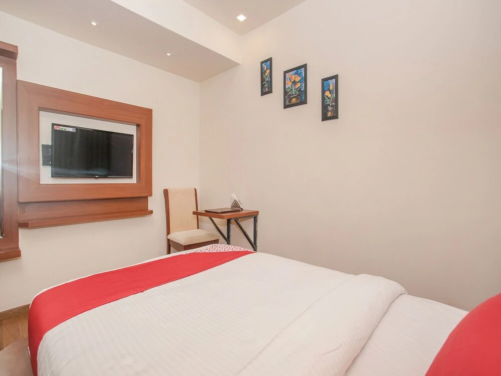 FabHotel Royal Stay I - Nr Mahadevpura