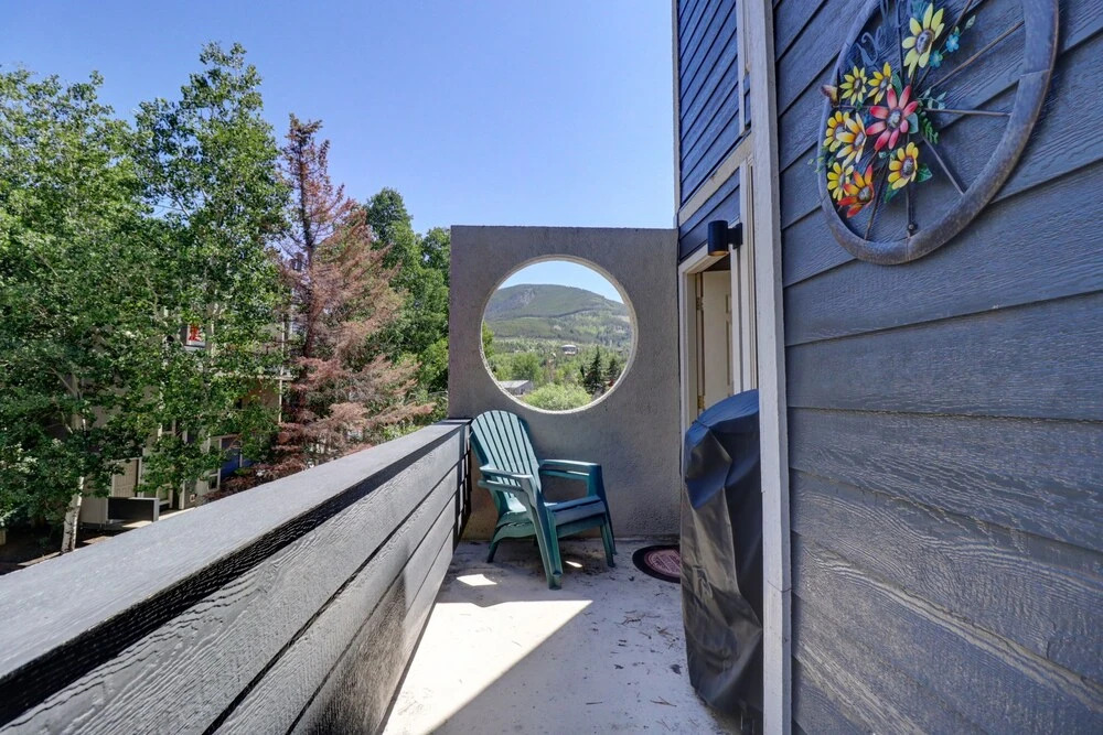 Orofino Dillon 104 2 Bedroom Condo by RedAwning