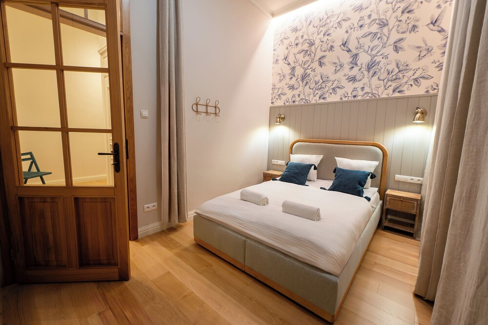 RentPlanet - Apartamenty Cybulskiego