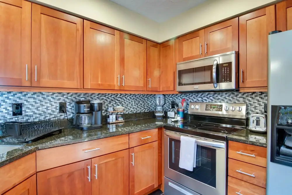 2 Mi to Ocean: Rehoboth Beach Condo w/ Pool Access