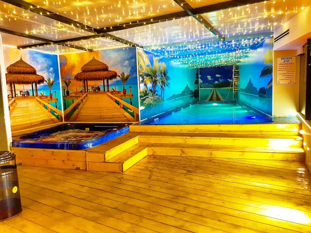 Lago Suites Hotel