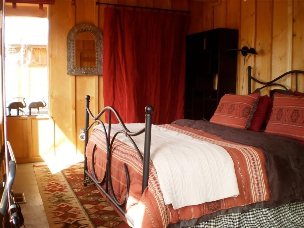 Silver River Adobe Inn Bed and Breakfast