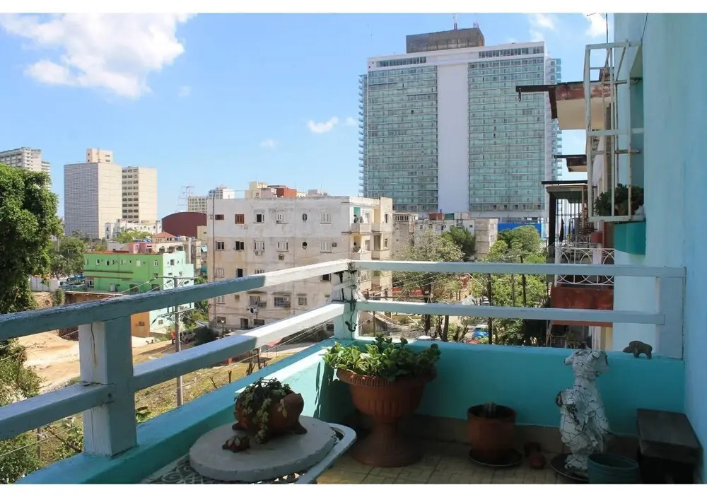 Hostal Sra. Vivian, Apartamento independiente VEDADO