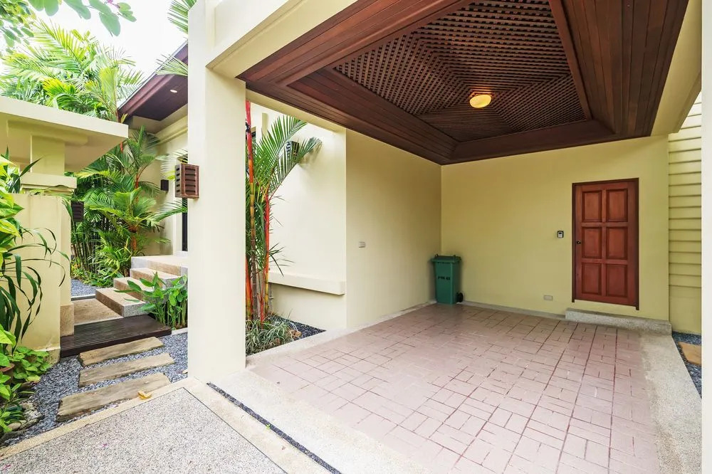 Naiharn Dwelling By Favstay