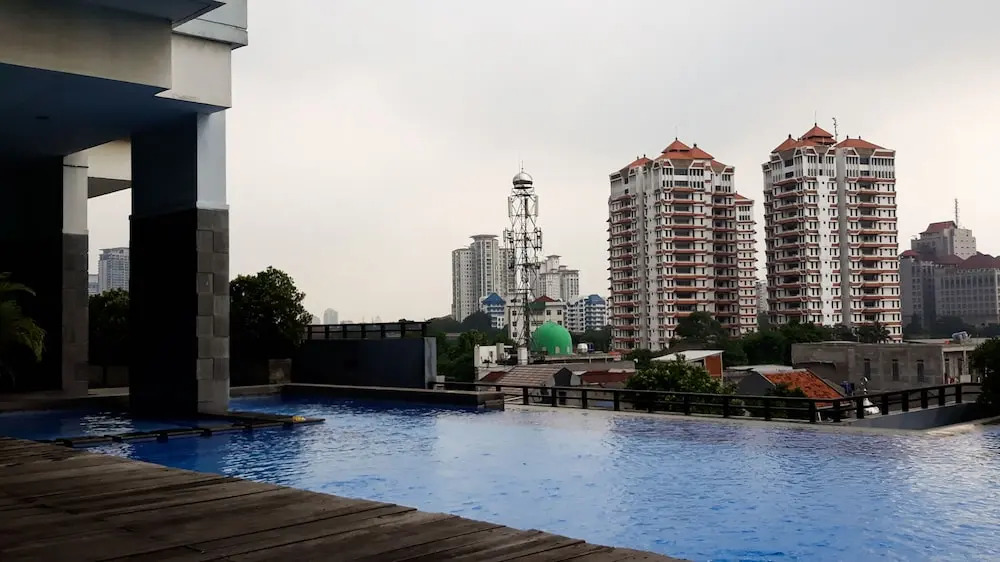 1BR Apartment at Marbella Kemang Residence By Travelio