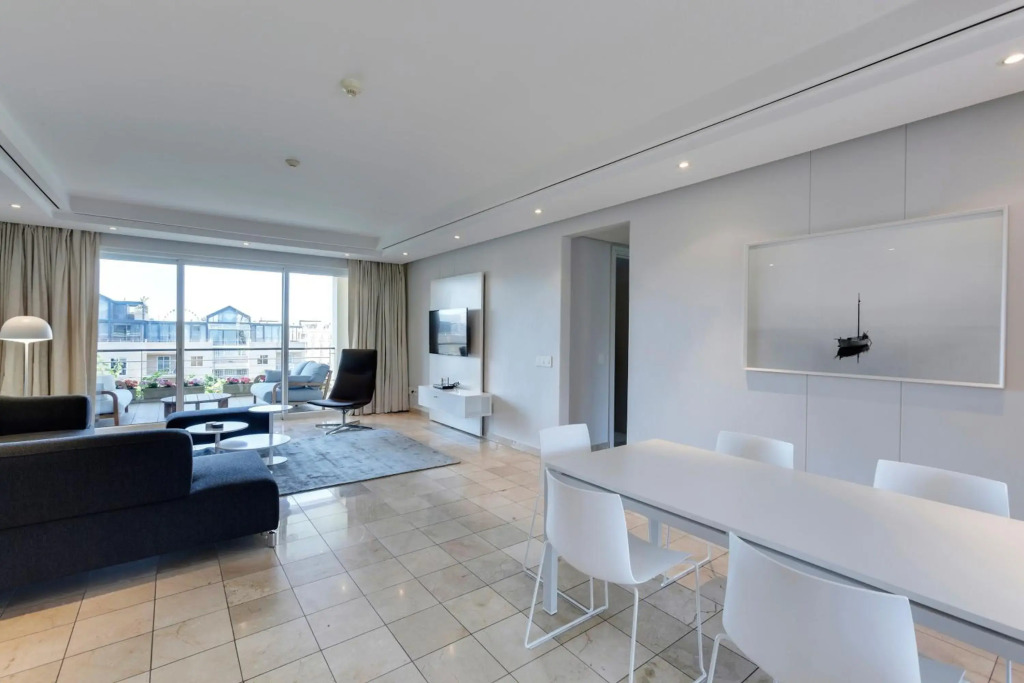 401 Apartment