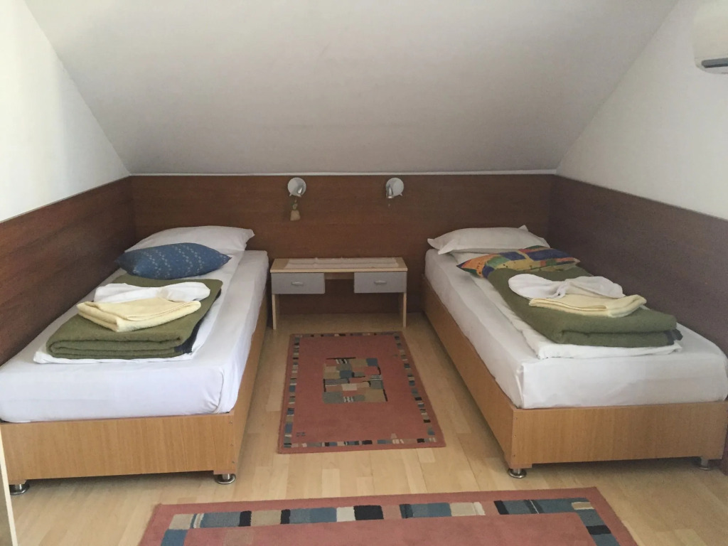 Pensiunea Buon Gusto Sibiu-motorcyle friendly,city center