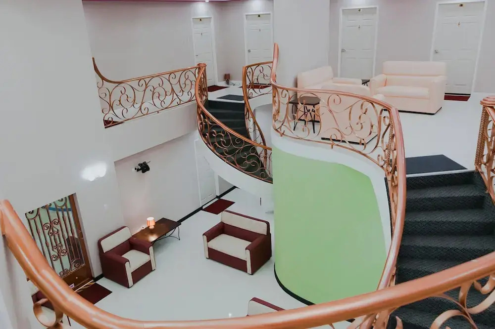 Emporis Resort