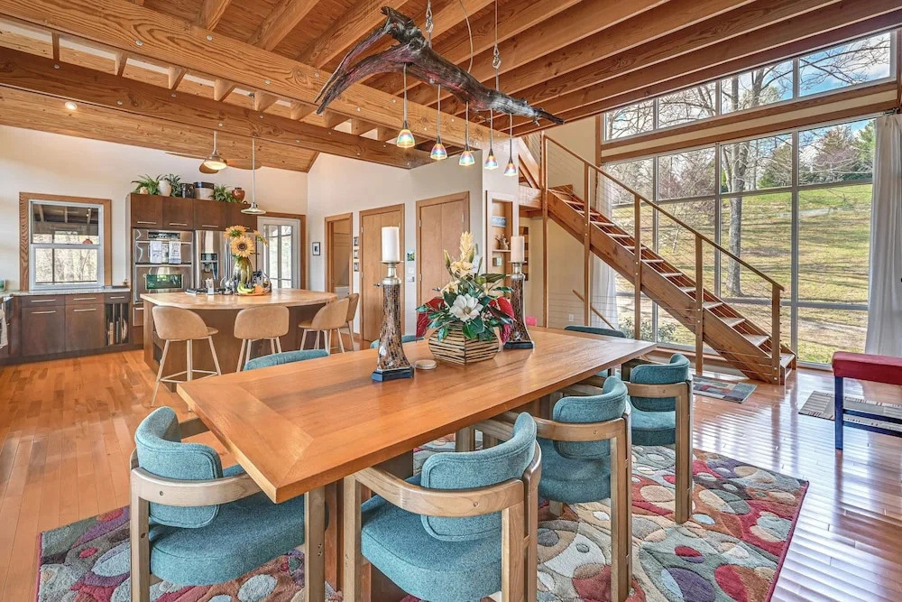 Fun w/ Family! Lakefront Gem in Jamestown w/ Dock