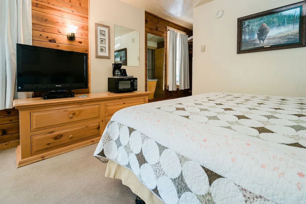 Battle Creek Lodge