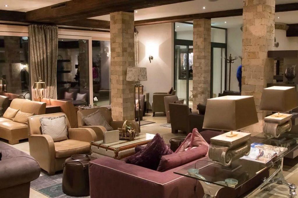 SCHLOSS Zermatt - CBD & Adaptogenic Spa and Sport Hotel
