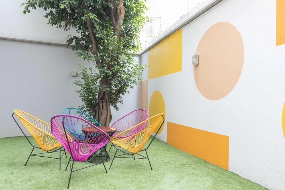 Renovated 1BR Balcony Rooftop