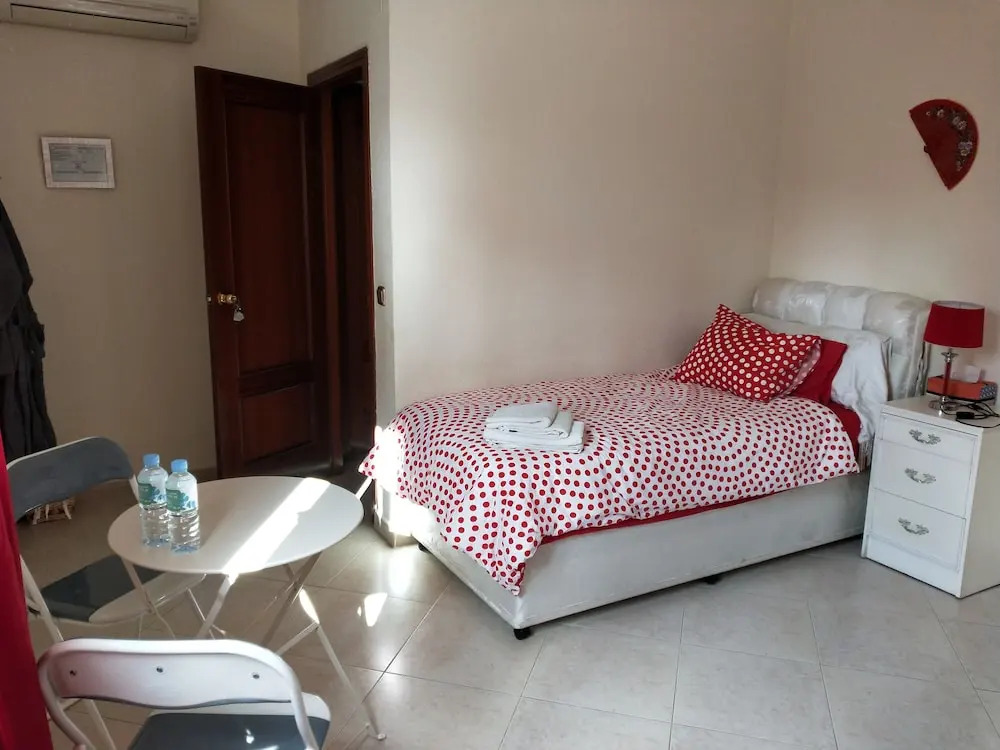 Casa Flamenca en El Ventorrillo - Piscina, Tumbonas, Terraza y Aparcamiento