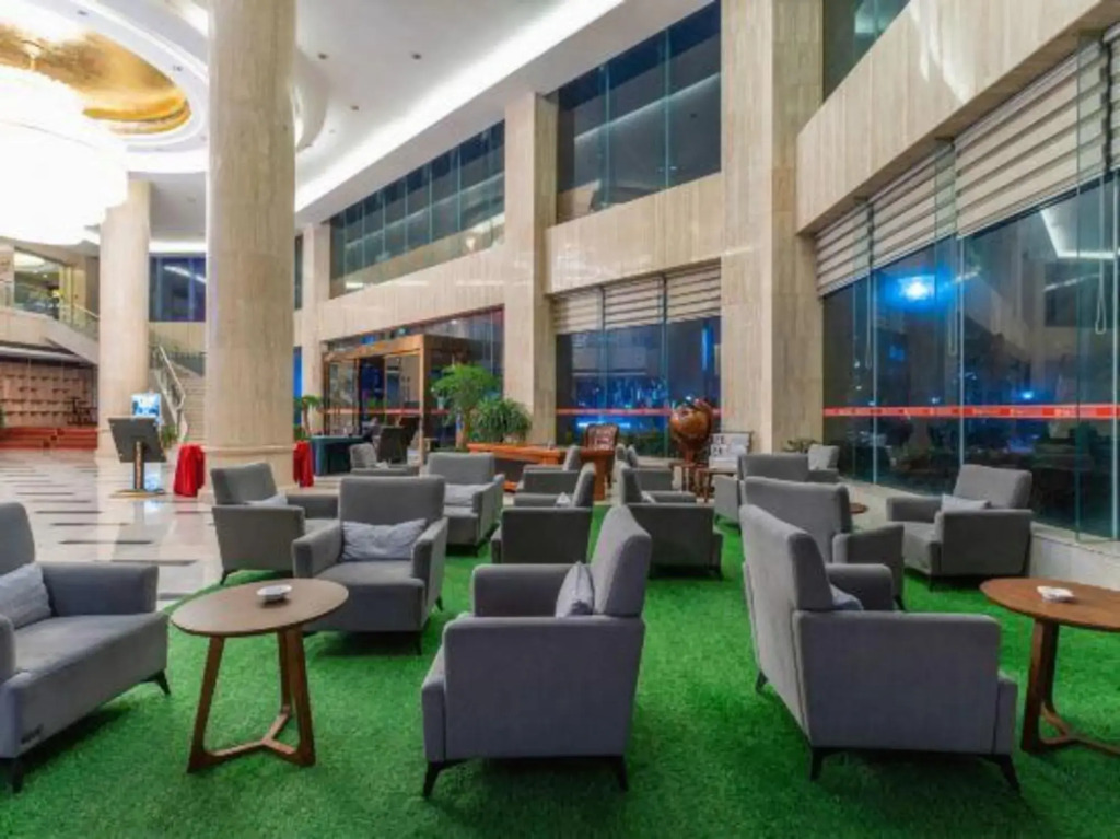 King's Park International Hotel