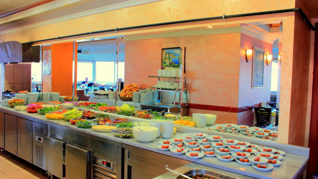 Yaztur Hotel