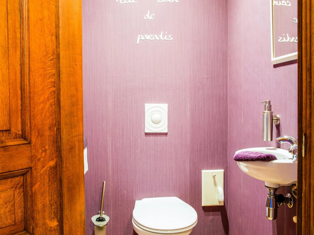 Appealing villa in Bièvre with garden