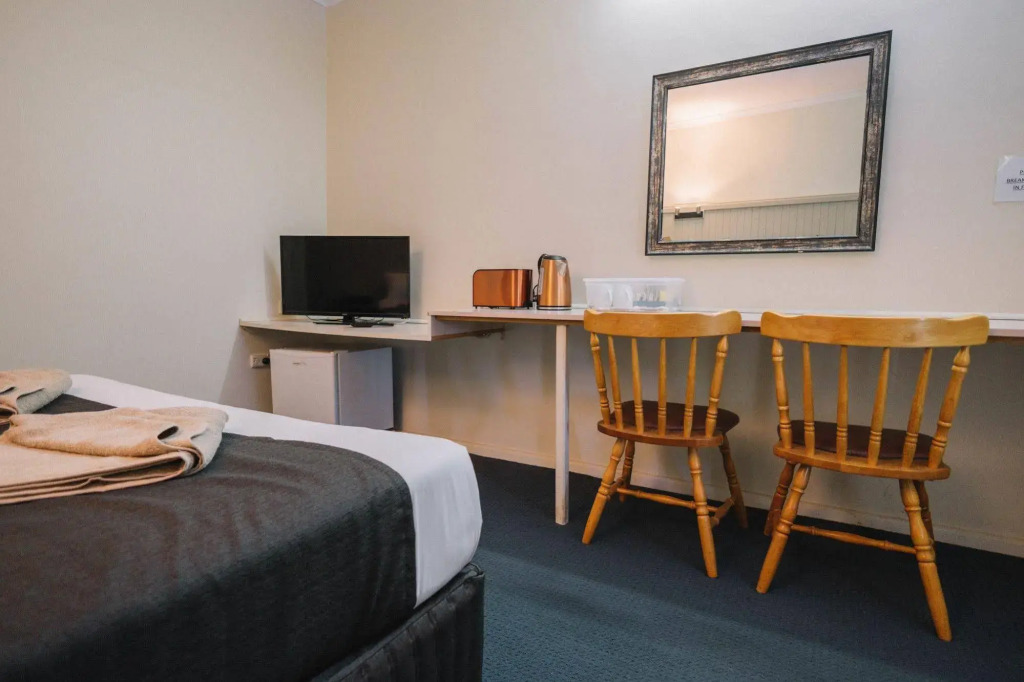 London Motor Inn