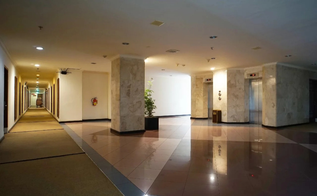 Capital O 1735 Adika Bahtera Hotel