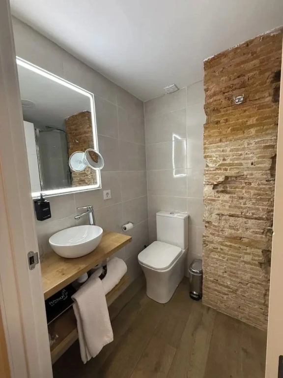 Catalina Suites Hotel