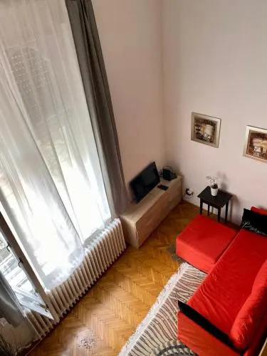 V. District Apartment