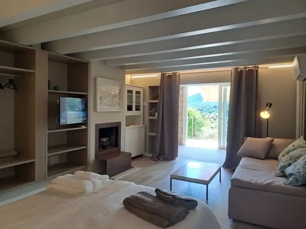 Villa dellOlivo Bianco