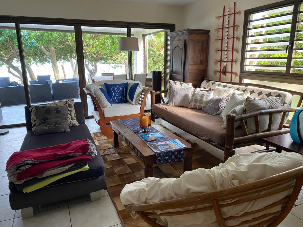 Michelle’s flat by the Sea