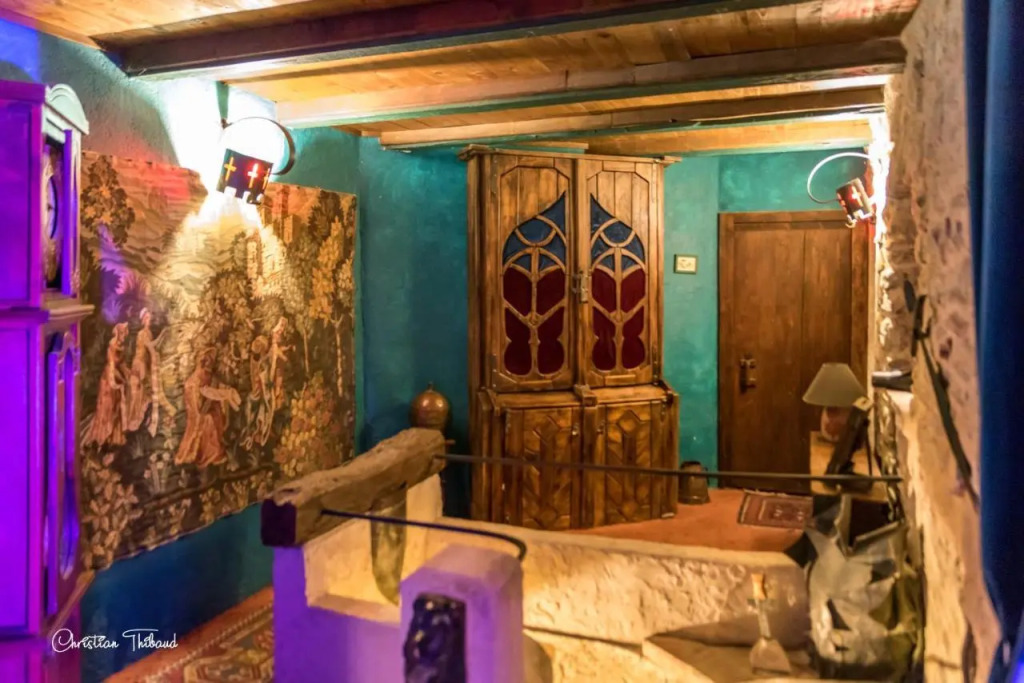 Le relais magique des sorciers et ses énigmes